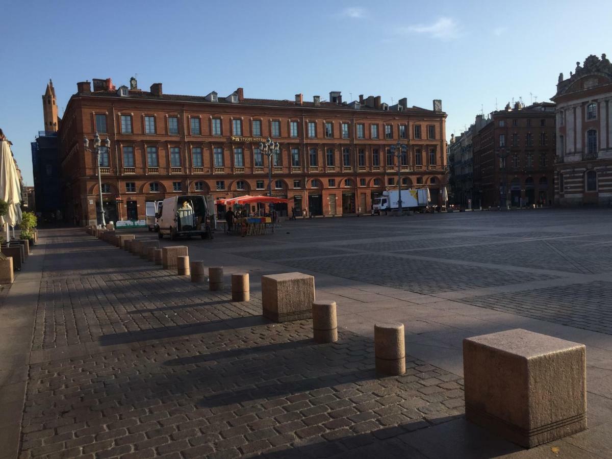 Appartement Toulouse plein centre-jusqu'à 4 personnes-Parking et Petit déjeuner inclus Esterno foto